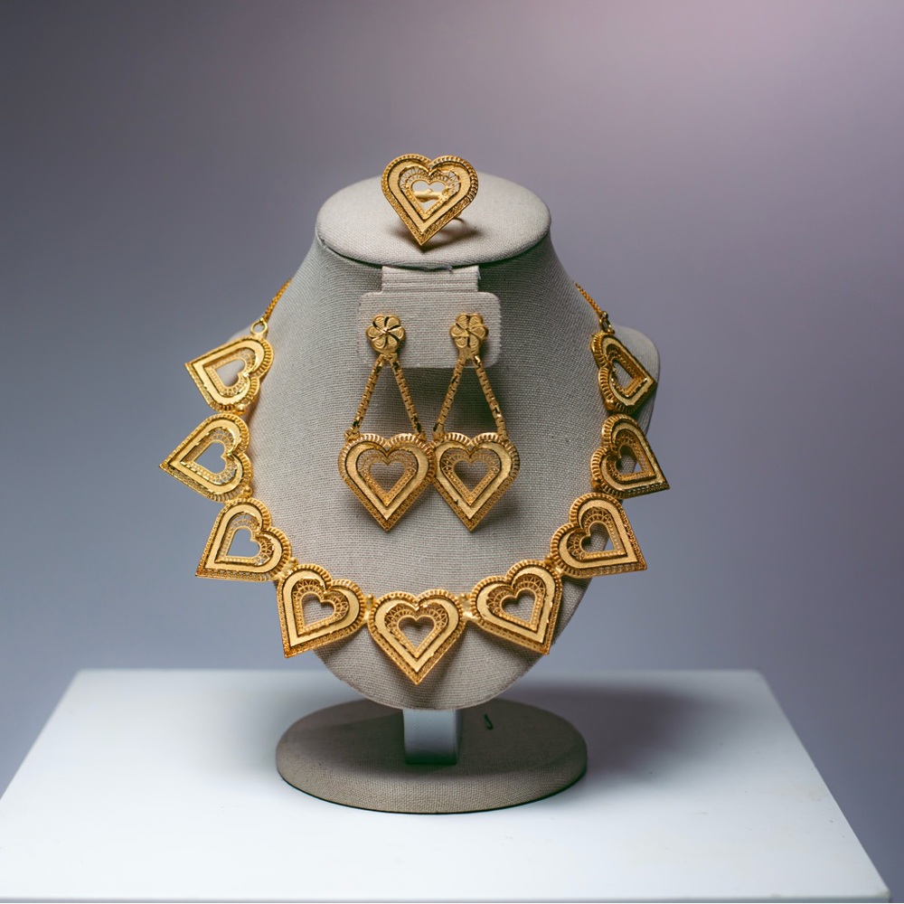 Golden heart set